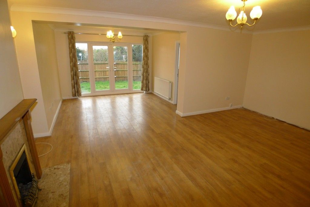 4 bed house to rent in Hollies Avenue, Sidcup, DA15 7
