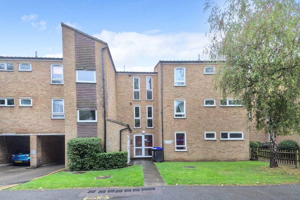 1 bed flat for sale in Jubilee Way, Sidcup, DA14  - Property Image 1