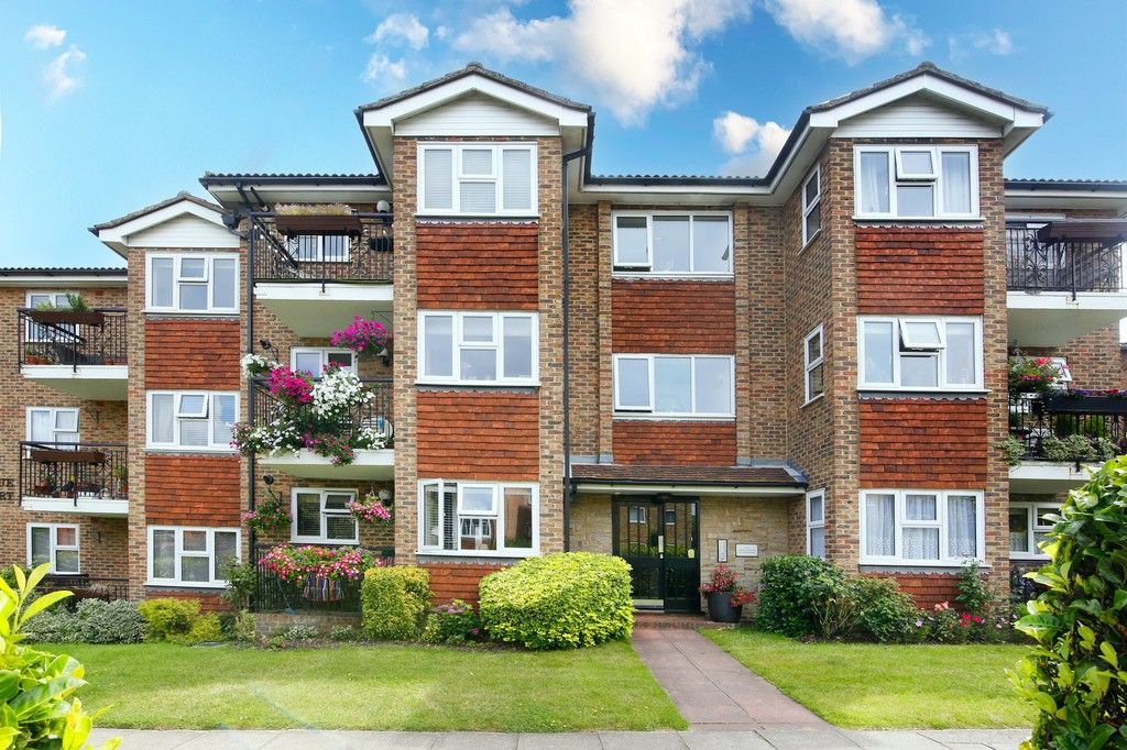 2 bed flat for sale in Station Road, Sidcup, DA15, DA15
