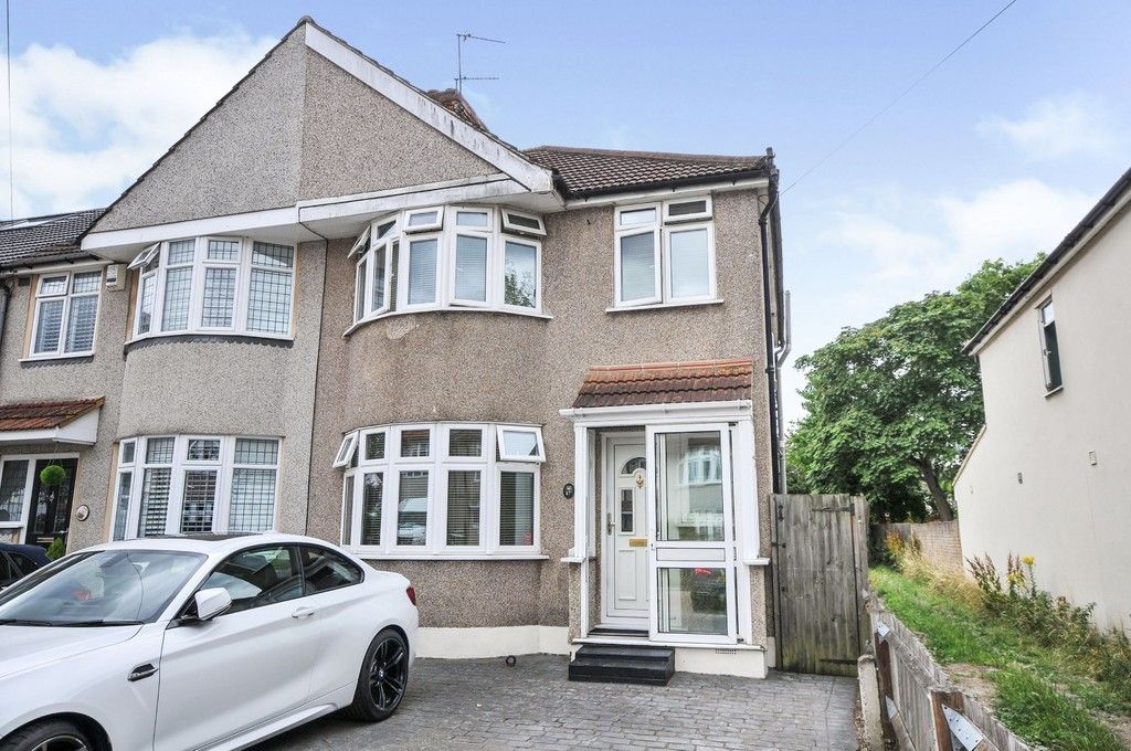 4 bed house for sale in Pinewood Avenue, Sidcup, DA15, DA15