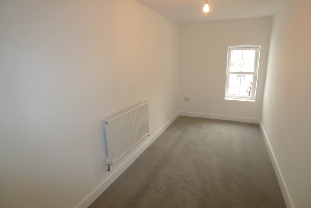 1 bed flat to rent in Station Road, Sidcup, DA15 5