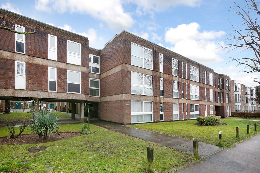 1 bed flat for sale in Longlands Road, Sidcup, DA15  - Property Image 1