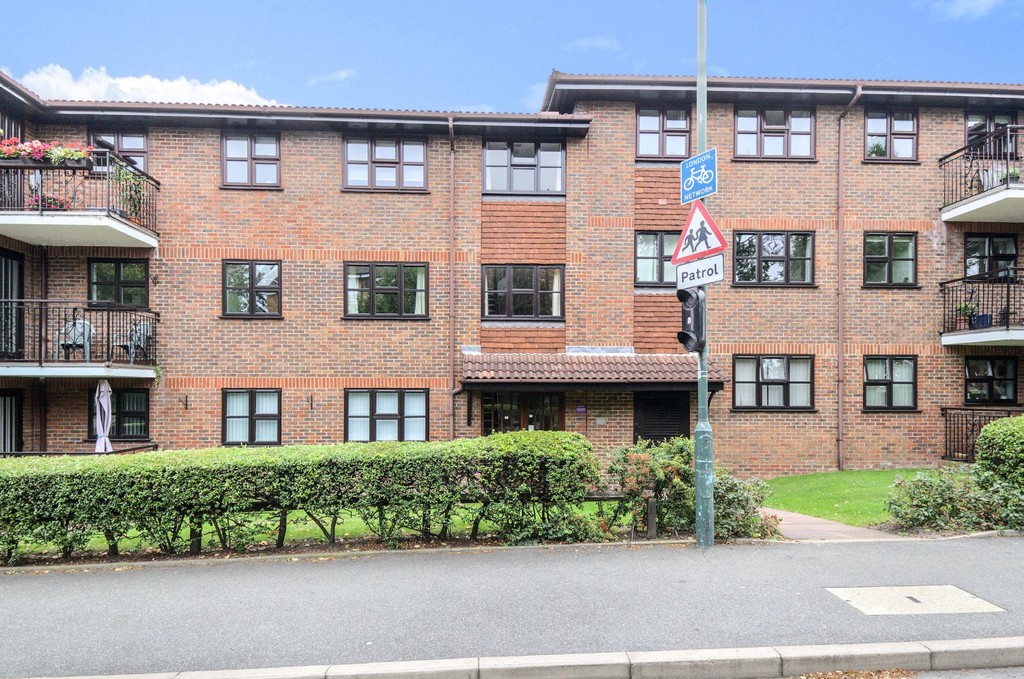 1 bed flat for sale in Hatherley Crescent, Sidcup, DA14, DA14