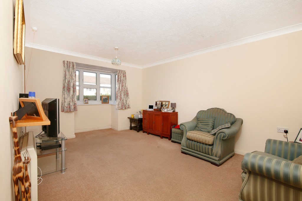 1 bed flat for sale in Hatherley Crescent, Sidcup, DA14  - Property Image 2