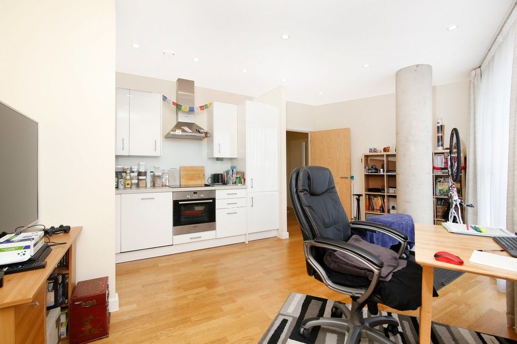 1 bed flat for sale in Station Road, Sidcup, DA15  - Property Image 2