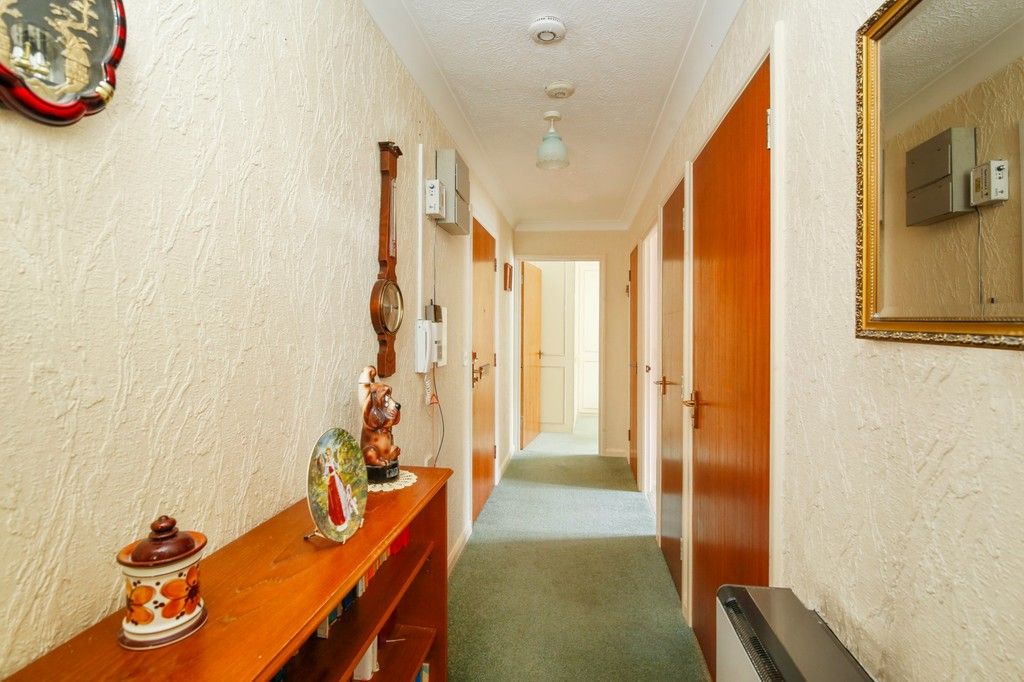 2 bed flat for sale in Hatherley Crescent, Sidcup, DA14  - Property Image 9