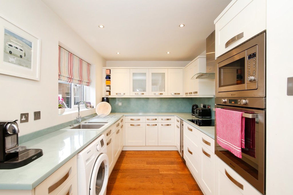4 bed house for sale in Firside Grove, Sidcup, DA15  - Property Image 4