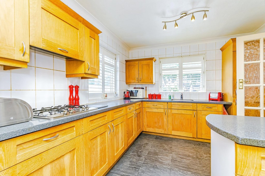 3 bed house for sale in Longmeadow Road, Sidcup, DA15  - Property Image 3