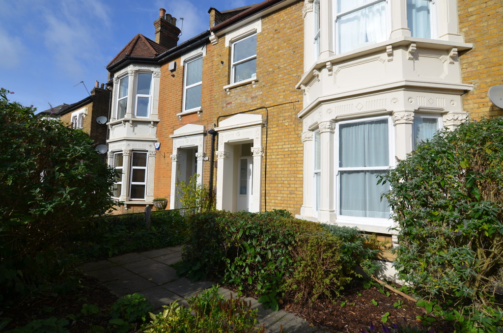 1 bed flat to rent in Manor Road, Sidcup, DA15 1