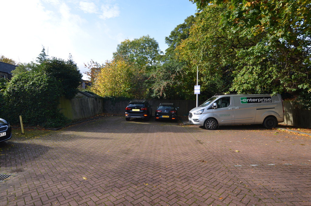 1 bed flat to rent in Manor Road, Sidcup, DA15 8