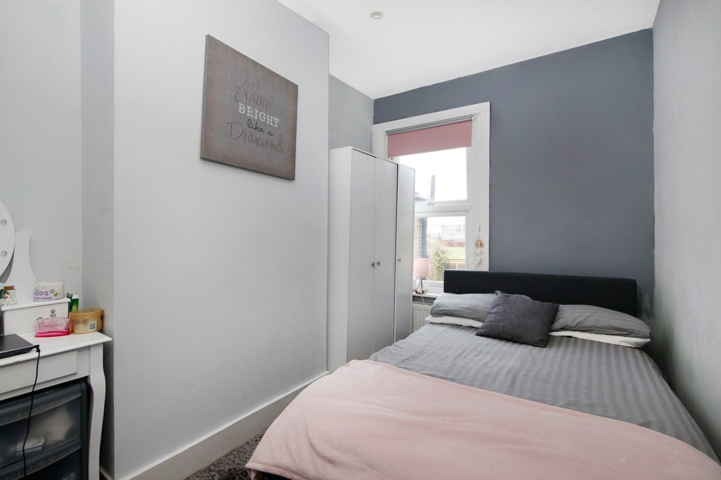 3 bed house for sale in South Gipsy Road, Welling, DA16  - Property Image 8
