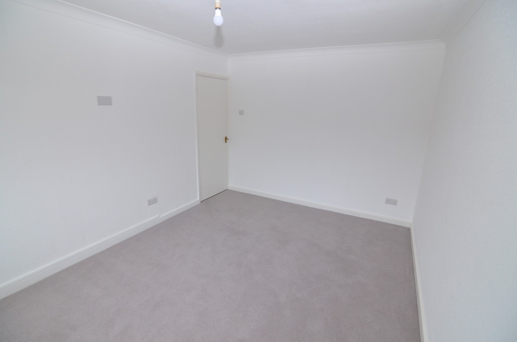 2 bed flat to rent in Hatherley Crescent, Sidcup, DA14 5