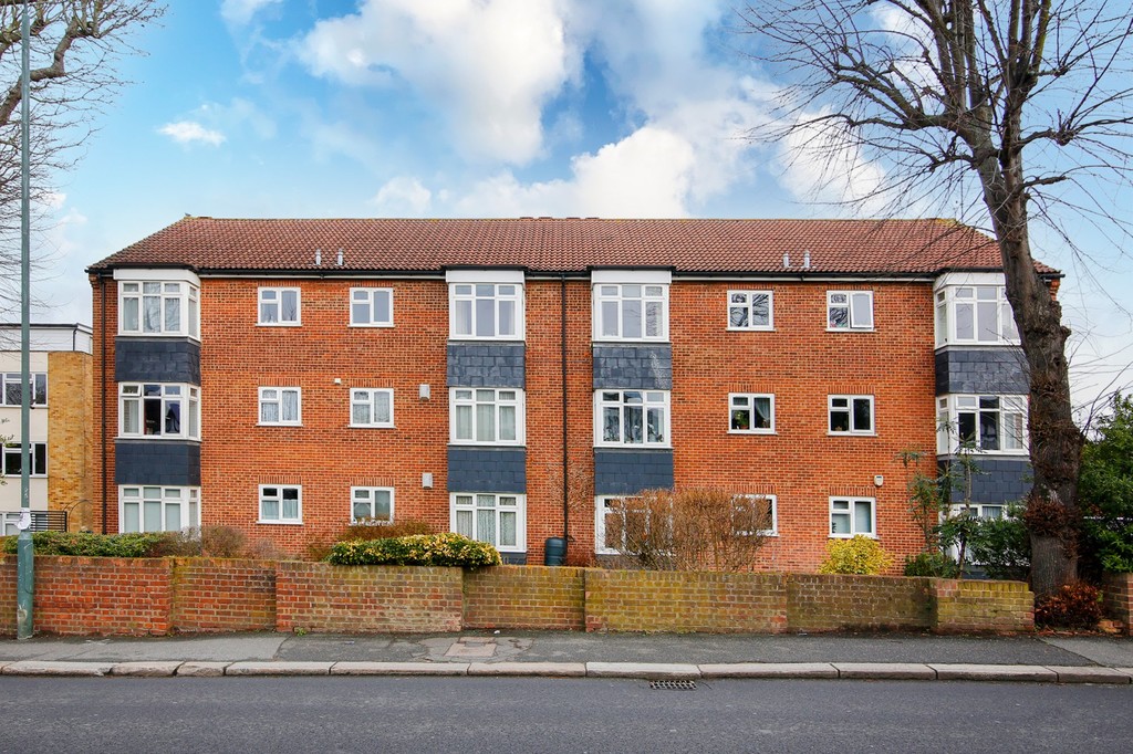 2 bed flat for sale in Taylors Close, Sidcup, DA14  - Property Image 1