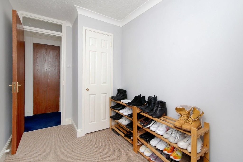 2 bed flat for sale in Taylors Close, Sidcup, DA14  - Property Image 5