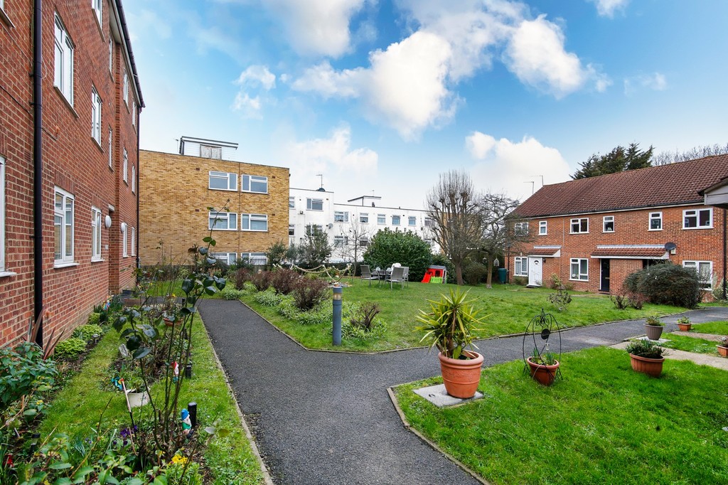 2 bed flat for sale in Taylors Close, Sidcup, DA14  - Property Image 7