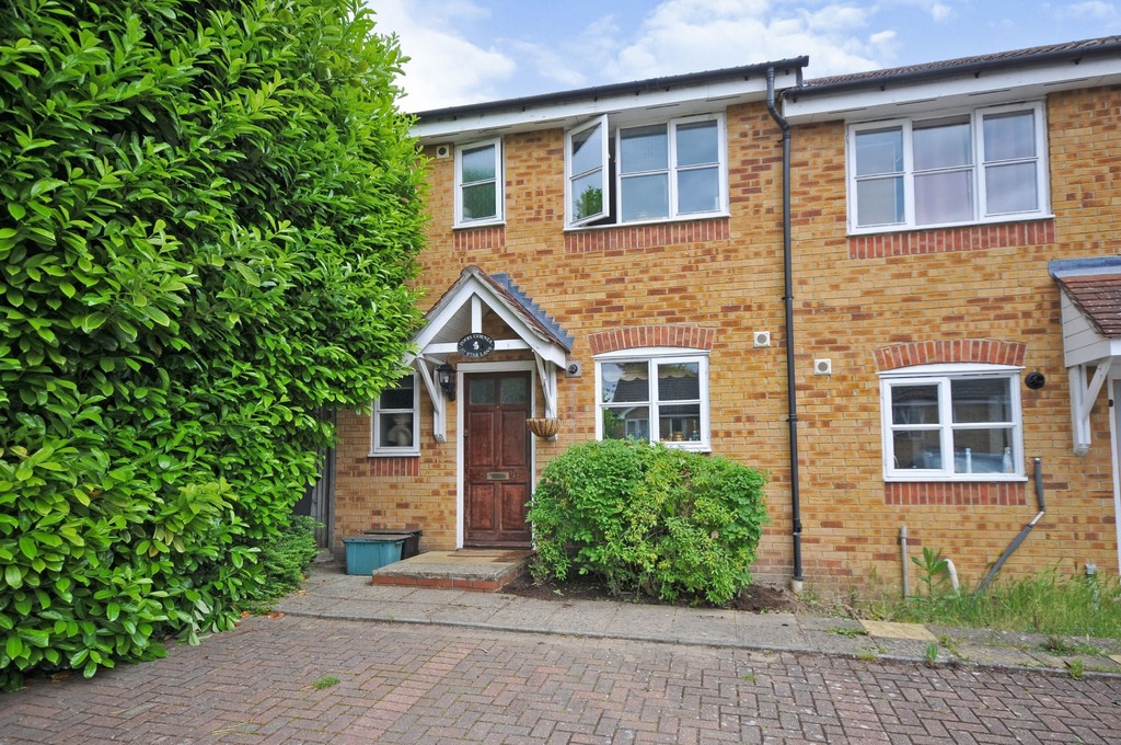 2 bed house for sale in Star Lane, Orpington, BR5  - Property Image 1