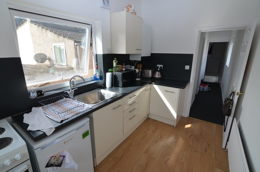 1 bed flat to rent in Brook Street, Erith, DA8 7
