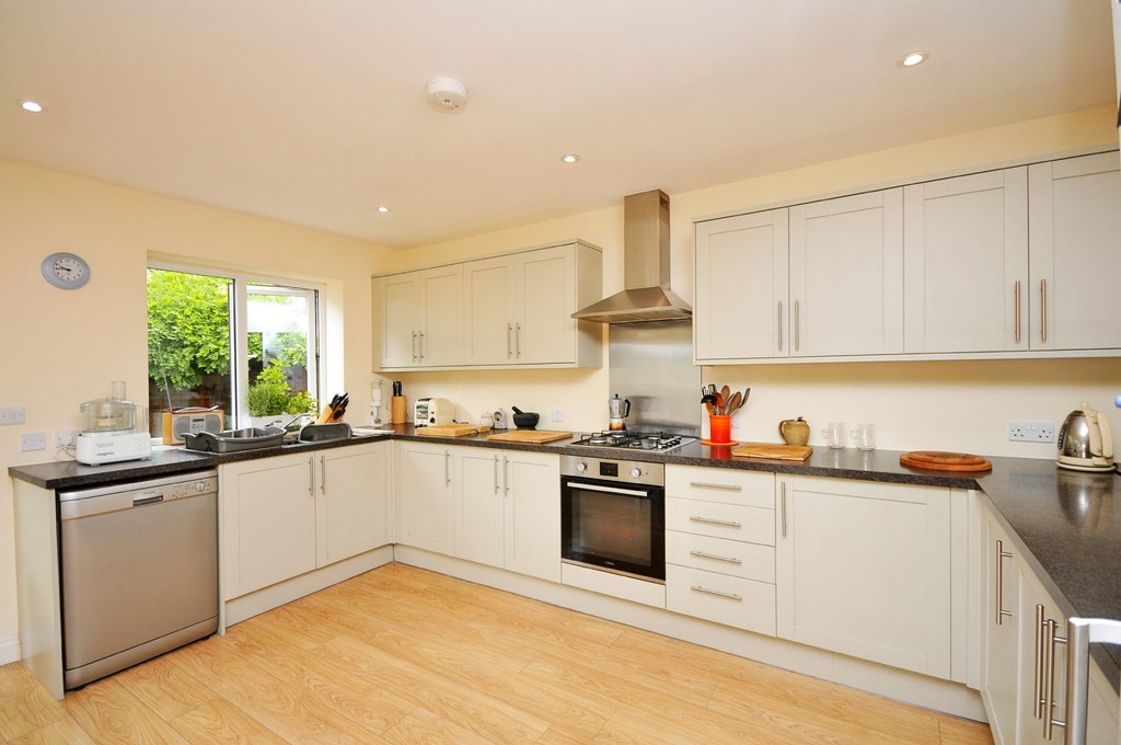 3 bed house for sale in Hollies Avenue, Sidcup, DA15  - Property Image 5