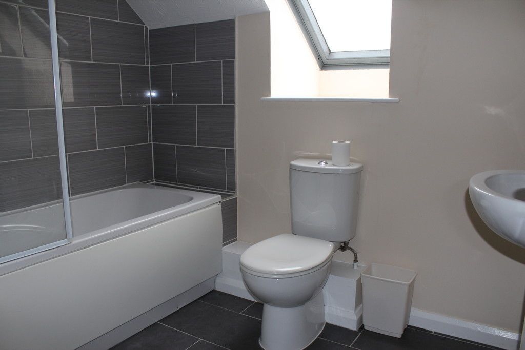1 bed flat for sale in Gandon Vale, High Wycombe  - Property Image 2