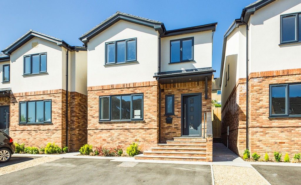 4 bed house for sale in 61 Windrush Court, HP13