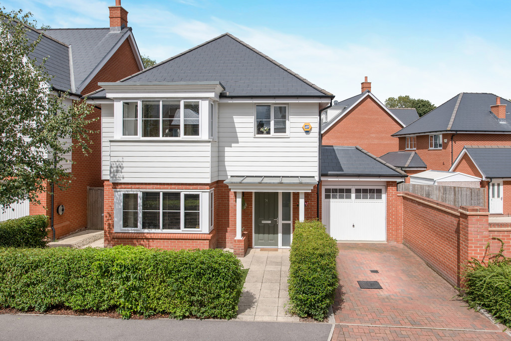 4 bed house to rent, HP11
