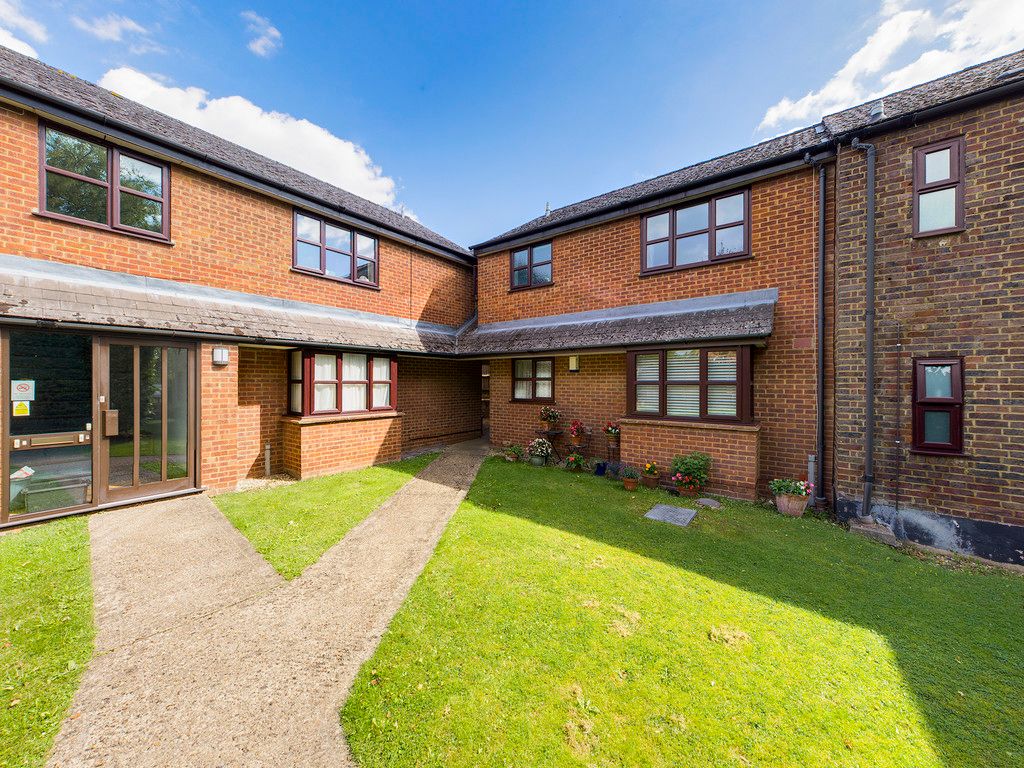 1 bed flat to rent in Spring Gardens Road, High Wycombe, HP13