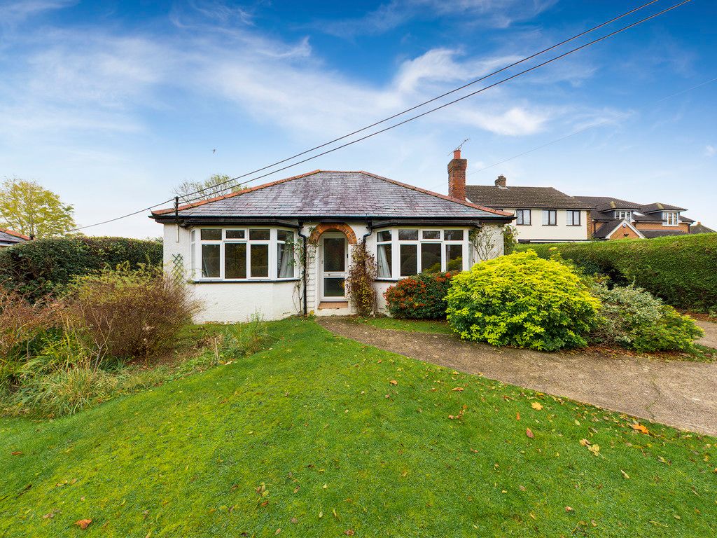 3 bed bungalow to rent, HP15