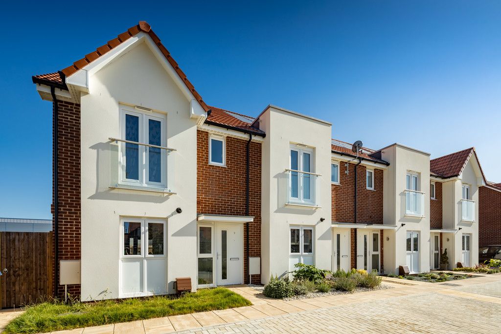 4 bed house for sale in Kite Meadows, Princes Risborough, HP27