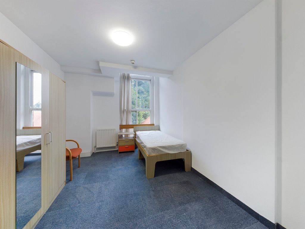 1 bed flat to rent in Frogmoor, High Wycombe, HP13