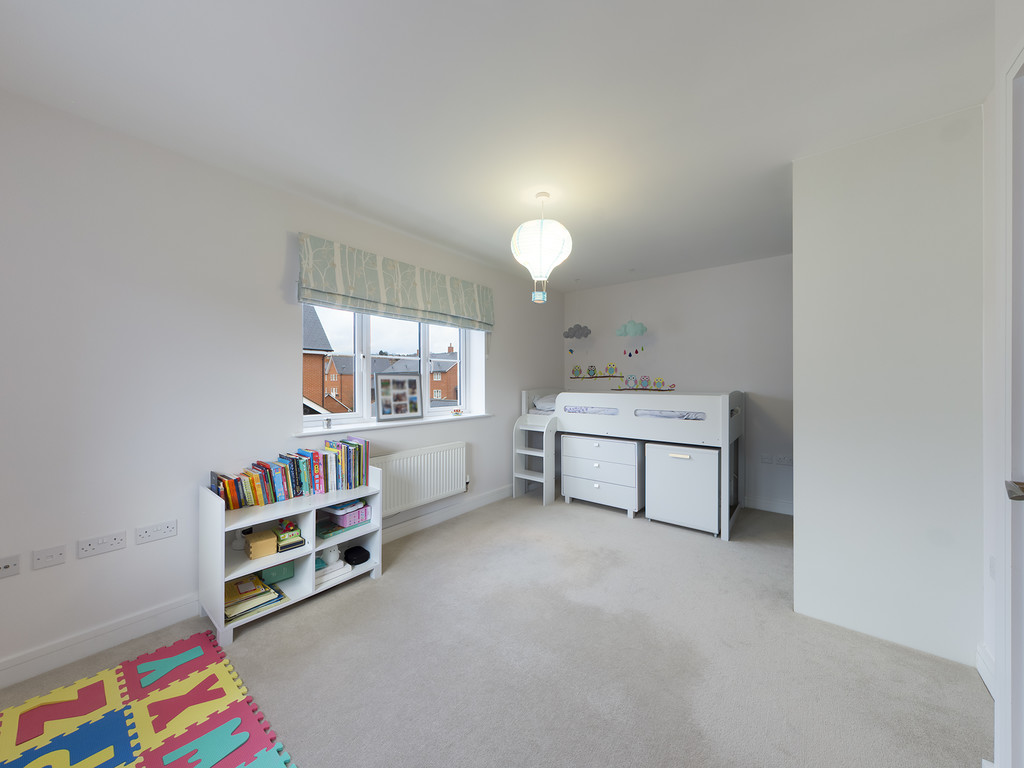 4 bed house for sale in Thistle Walk, High Wycombe  - Property Image 17
