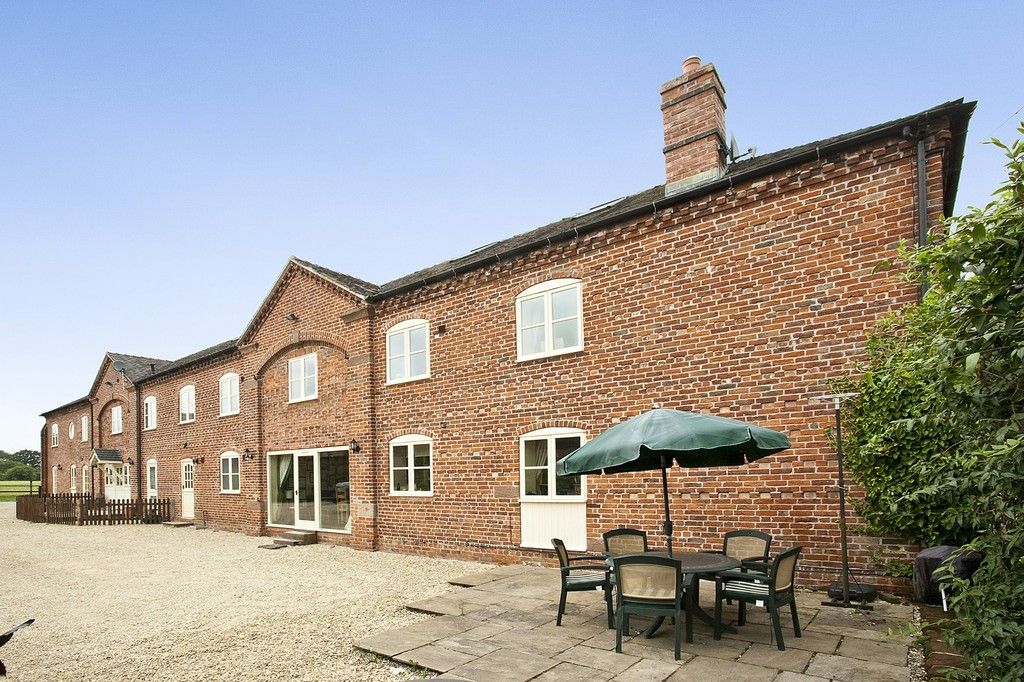 5 bed to rent in Market Drayton, Shropshire, TF9