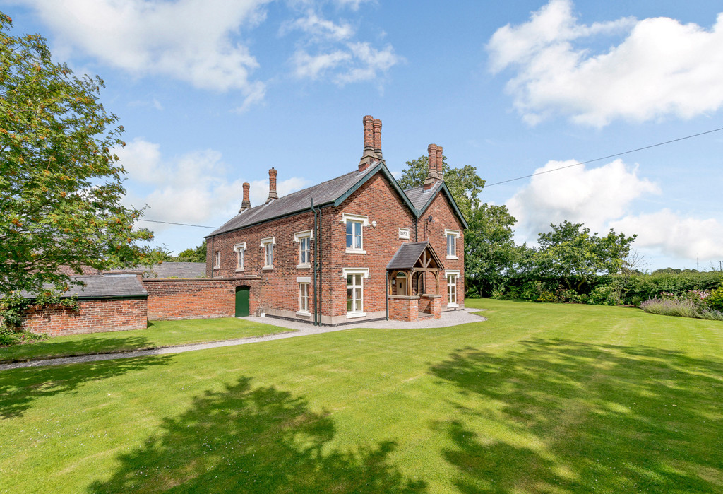 7 bed house for sale in Crumleigh Heath Farm, Cogshall Lane, Little Leigh, Cheshire, CW8  3