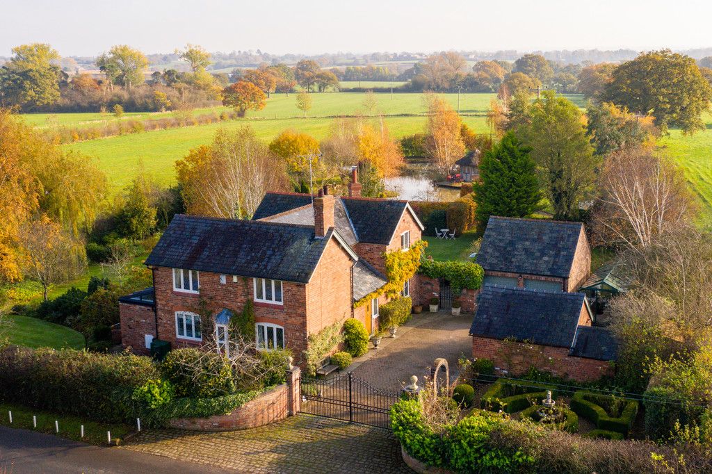 4 bed house for sale in Audlem, Cheshire, CW3