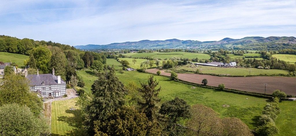 10 bed house for sale in Llanfair Dyffryn Clwyd, Ruthin, Denbighshire, LL15