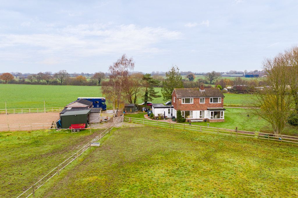 3 bed house for sale, CW5