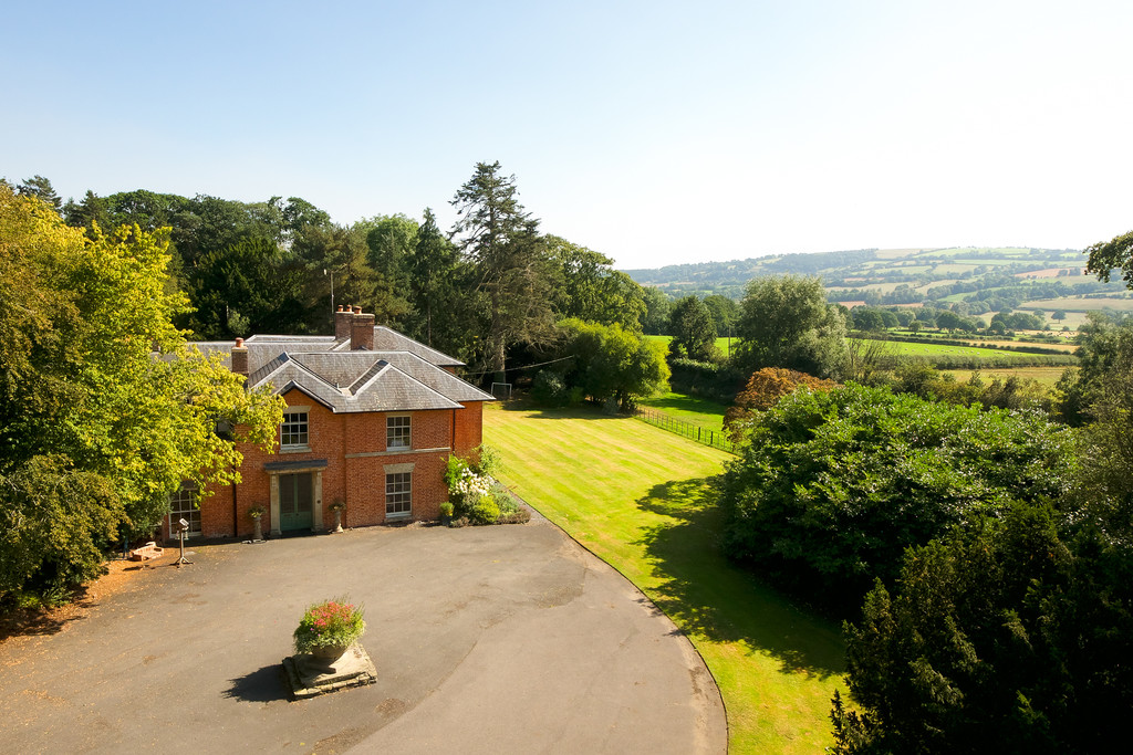 8 bed house for sale in Broadway House, Churchstoke, Powys, SY15   - Property Image 2
