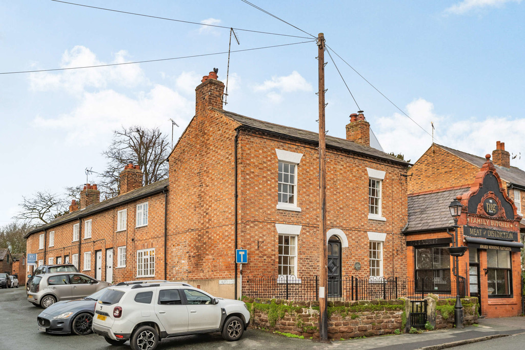 3 bed house for sale in Medway House, High Street, Tattenhall, Cheshire, CH3  - Property Image 2