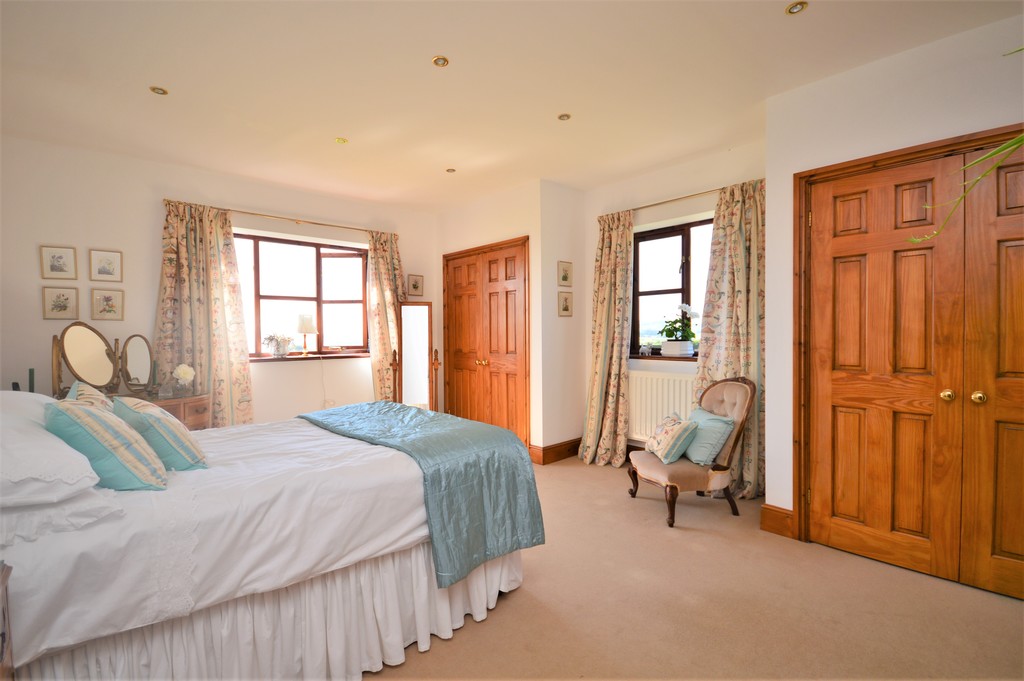 4 bed house for sale in Moore House, Kinnerton, Presteigne, Powys, LD8 8