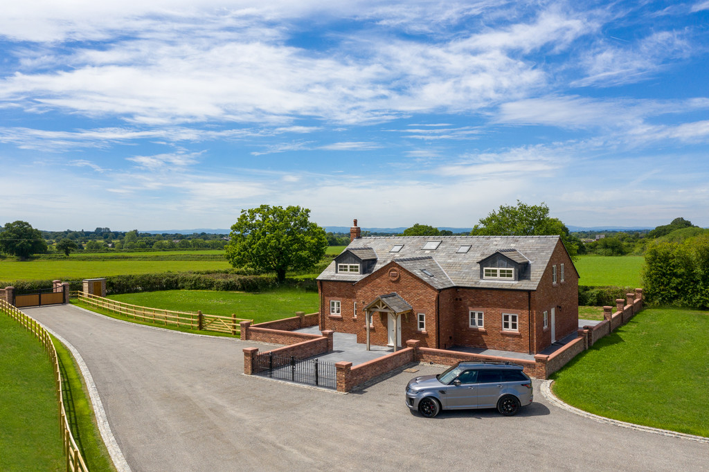 5 bed for sale in Horse Shoe Cottage, Crimes Lane, Beeston, Tarporley, CW6, CW6