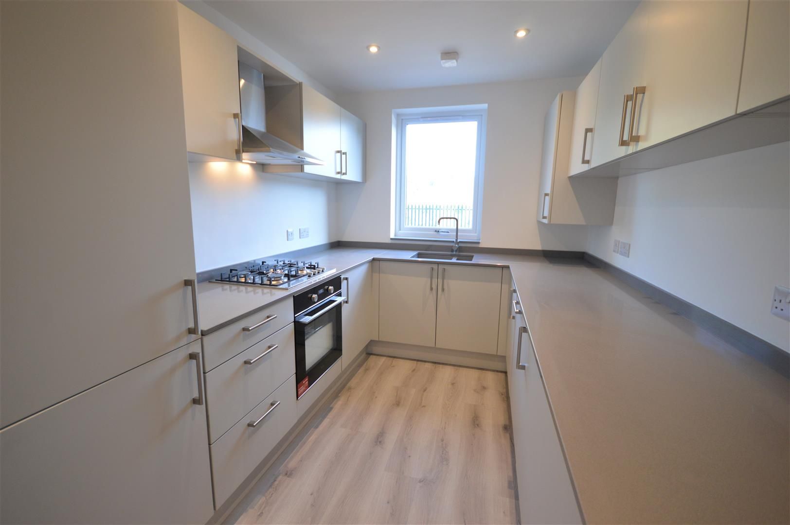 2 bed terraced for sale in Leominster 4
