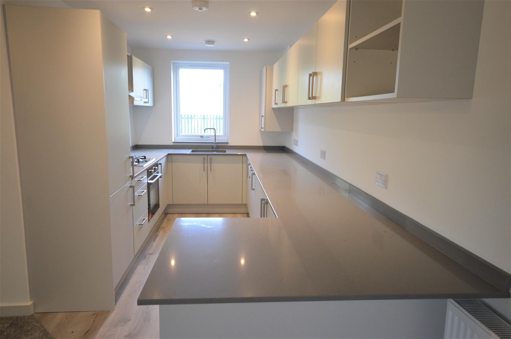 2 bed terraced for sale in Leominster 5