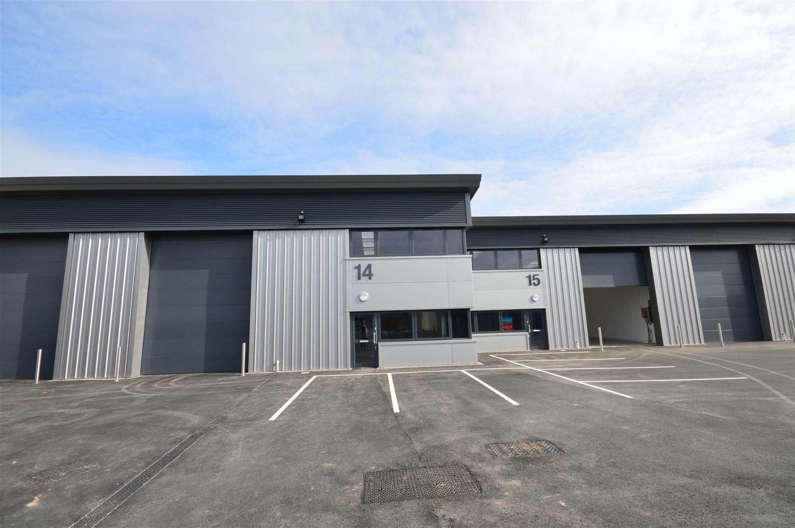 Warehouse for sale in Rotherwas 1