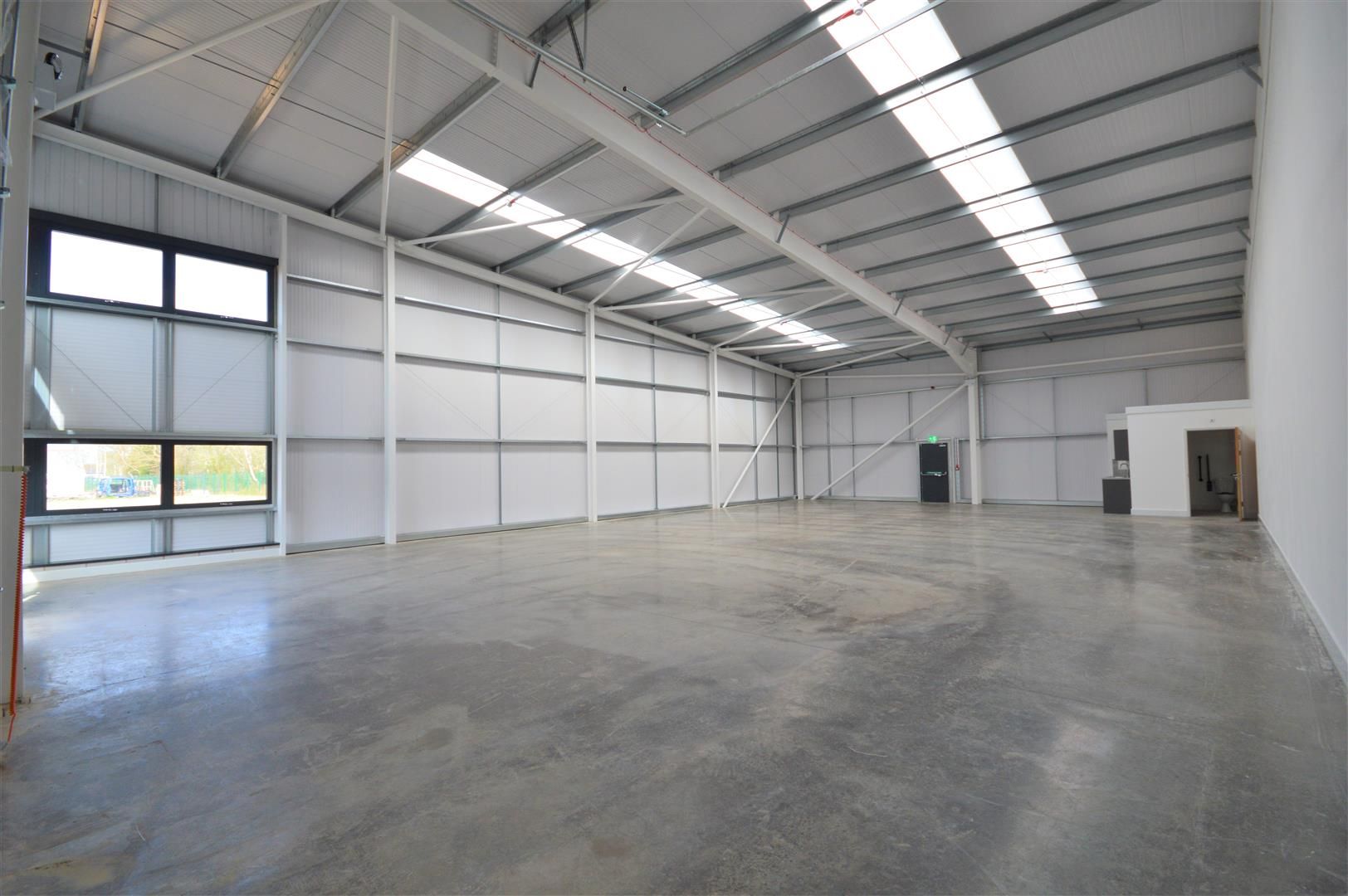 Warehouse for sale in Rotherwas 2