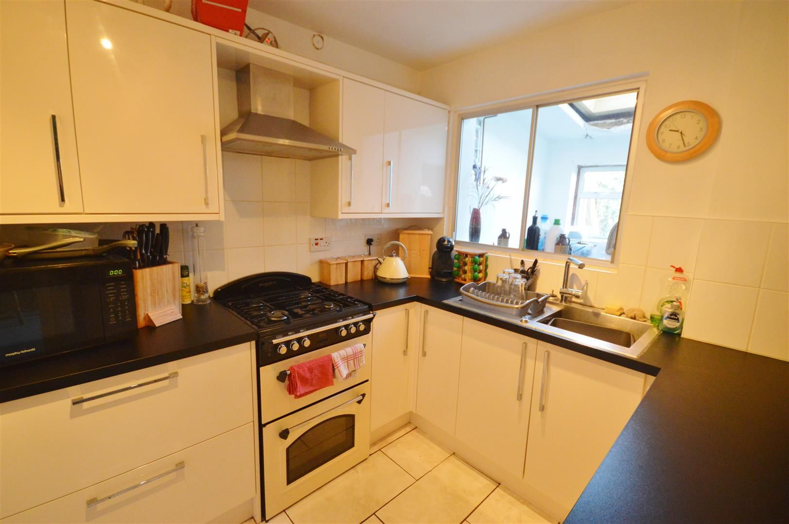 3 bed end of terrace for sale in Leominster 3