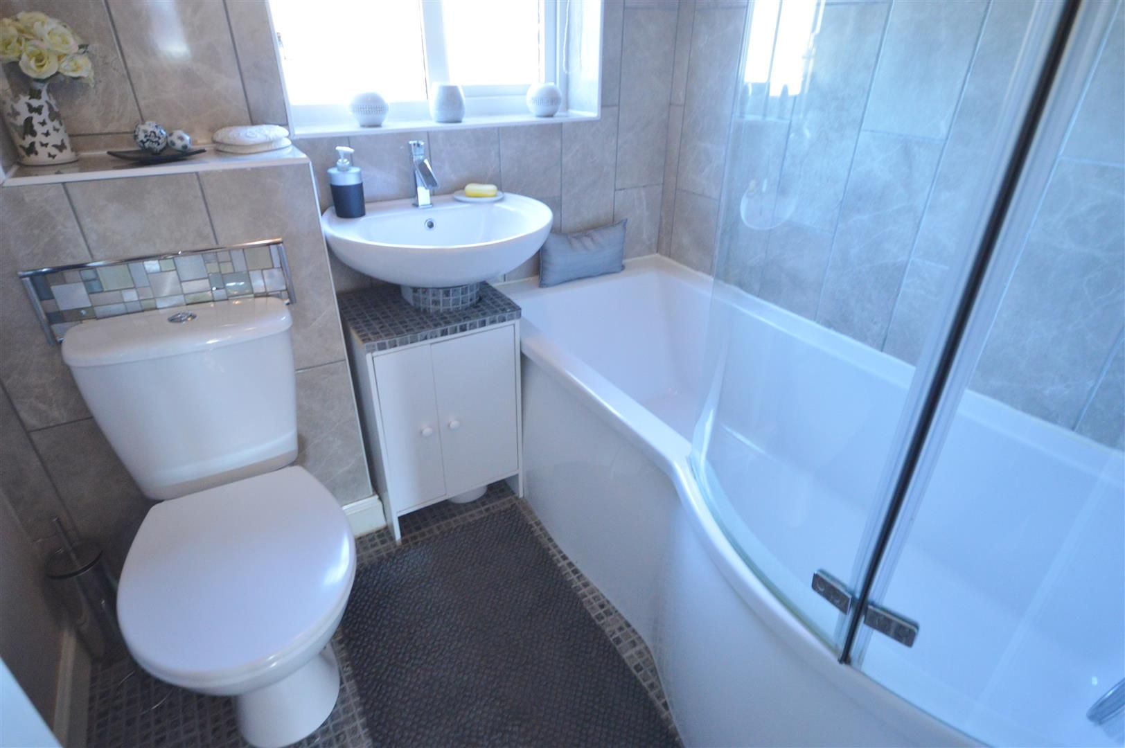 3 bed semi-detached for sale in Leominster 7