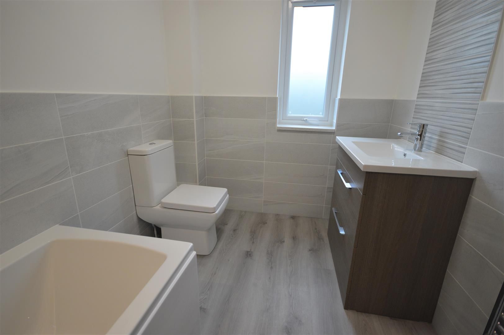 2 bed semi-detached for sale in Leominster 12