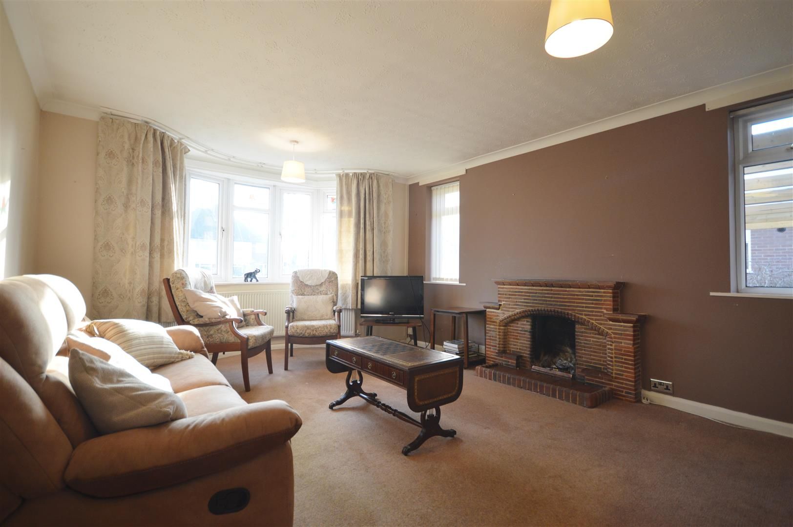 2 bed detached bungalow for sale in Leominster 2