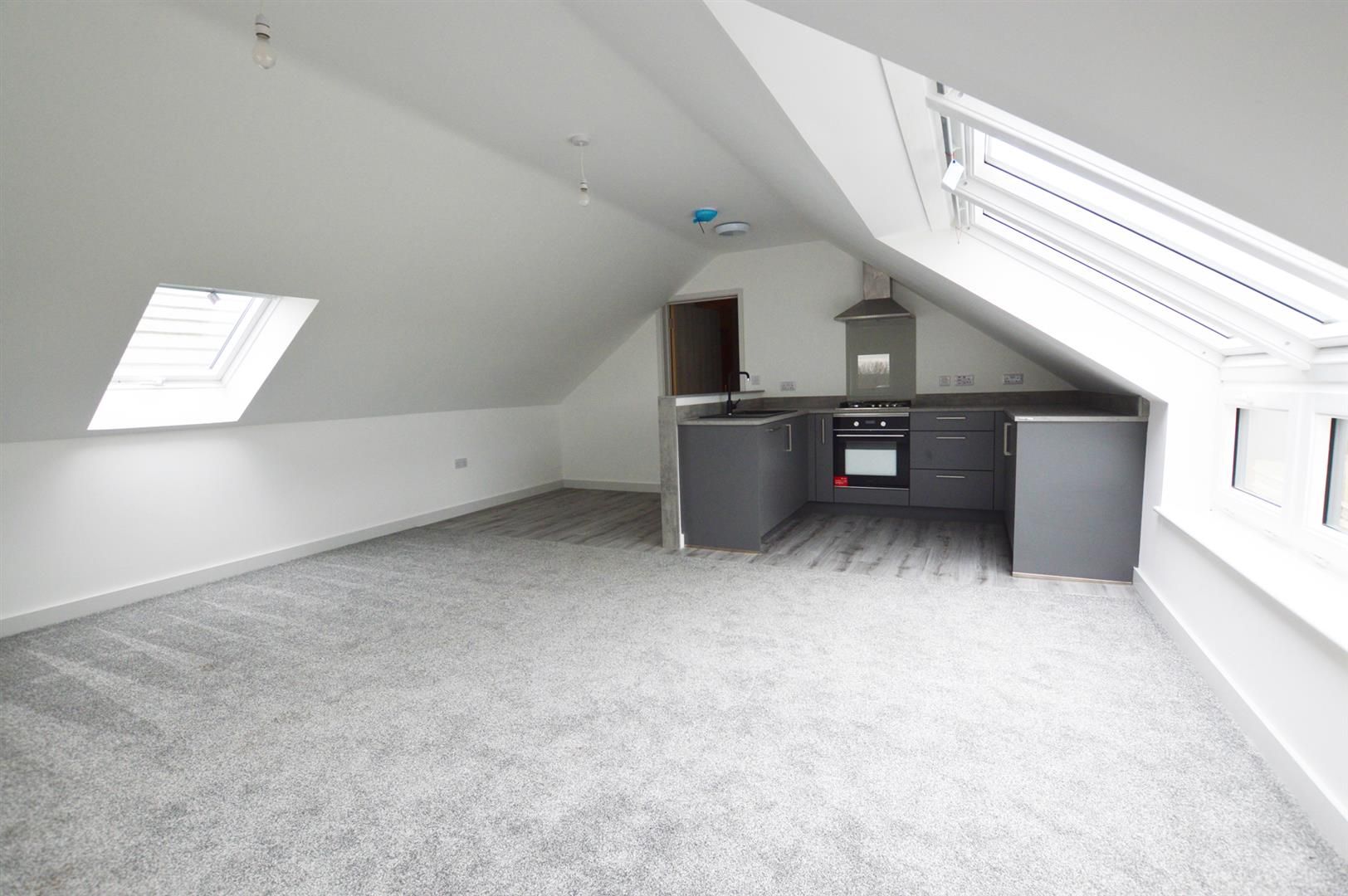 1 bed apartment for sale in Leominster 2