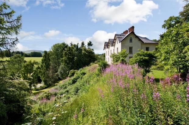 11 bed country house for sale in Evancoyd  - Property Image 1