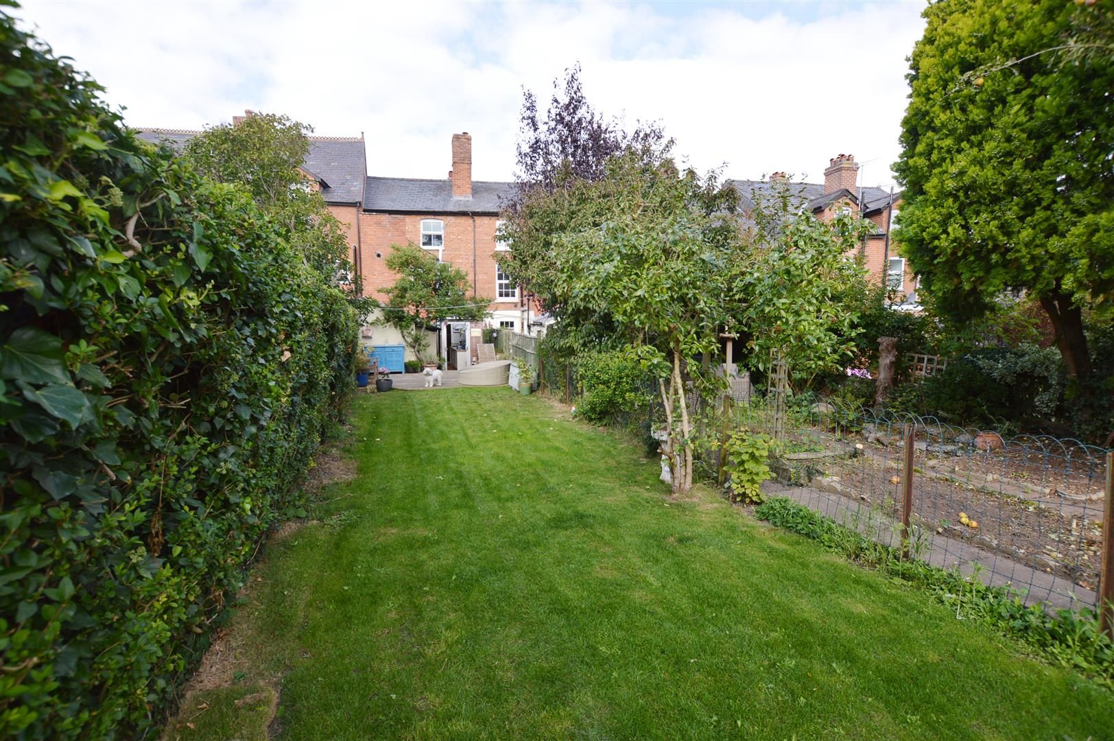 3 bed terraced for sale in Leominster 12